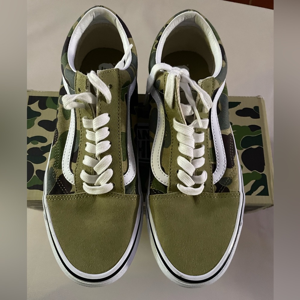Pre- Owned Vans x Bape Sneakers Size 8M